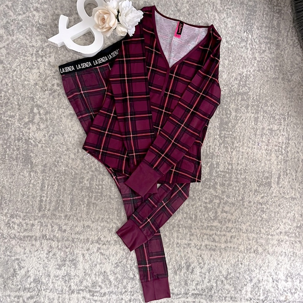 La SENZA Burgundy set
